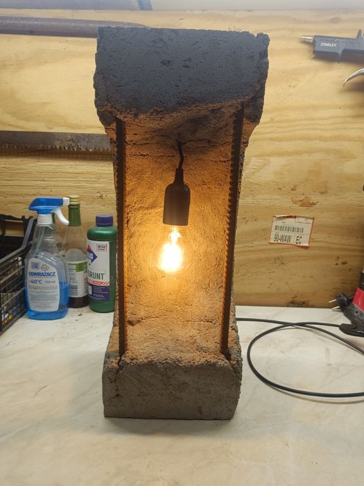Betonowa lampa industrialna handmade – styl loft!
