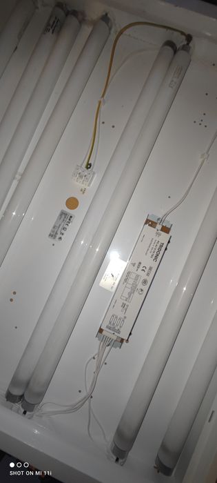 Lampy sufitowe 60x60 - 4 szt całość 40 zł