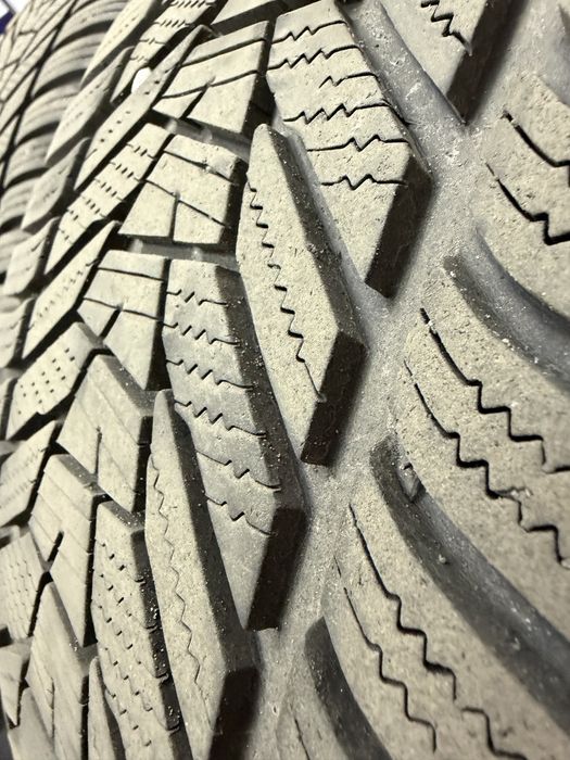 Зимові шини  HANKOOK WINTER I*CEPT Evo 3