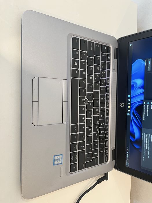 Laptop HP Elitebook I5 6gen/4GB/256SSD
