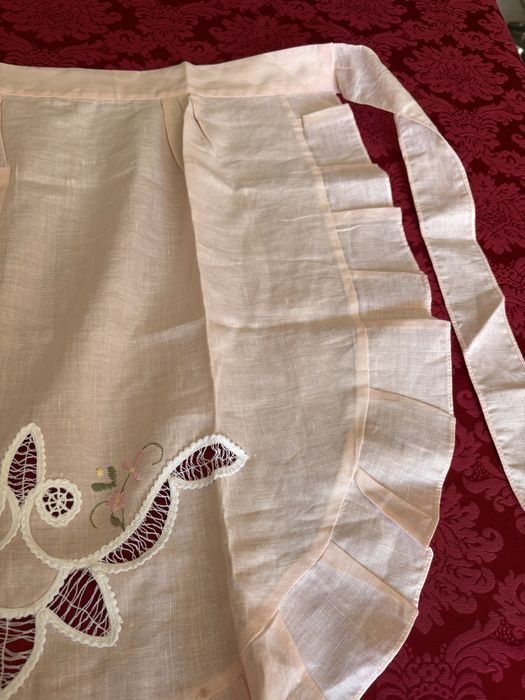 Avental bordado novo