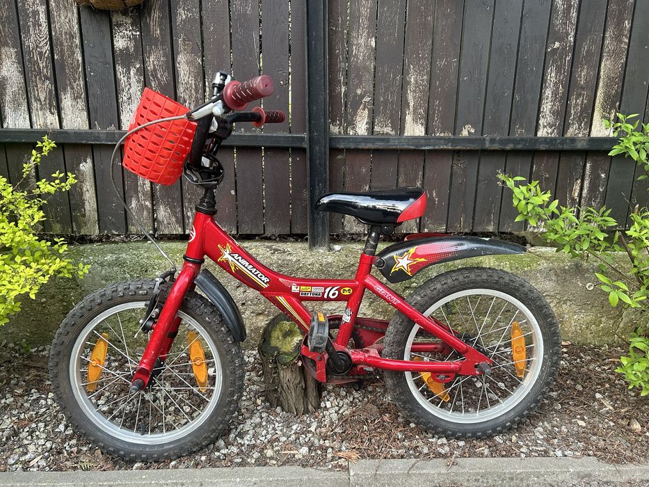 Rower Giant 16 cali z koszykiem