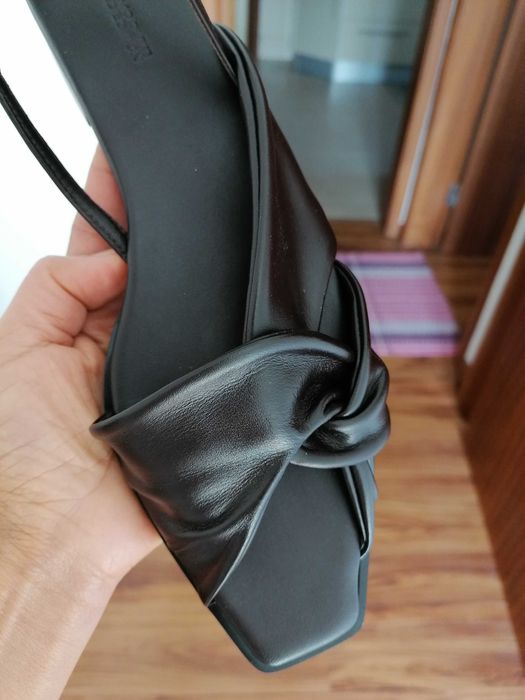 Sandálias castanhas Massimo Dutti