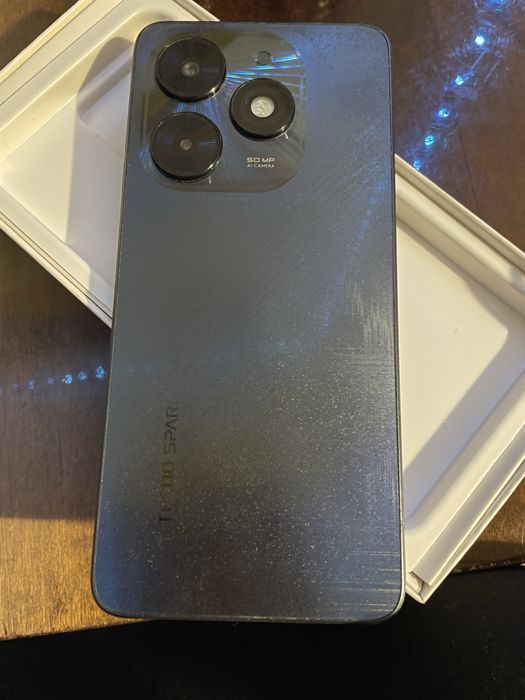 Телефон Tecno spark 20c