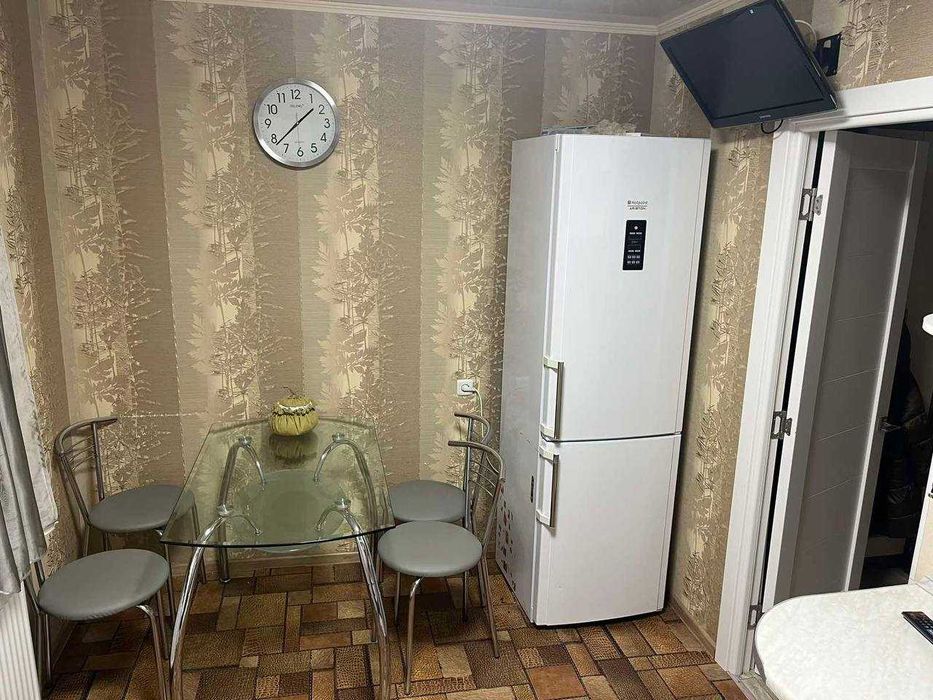 Оренда 3-кімнатна квартира + паркомісце