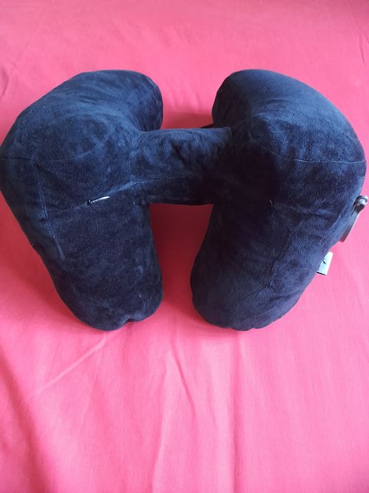 Almofada de viagem insuflável