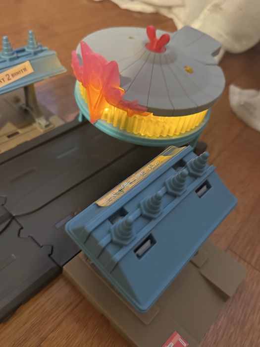 Pista / garagem Faísca Mcqueen