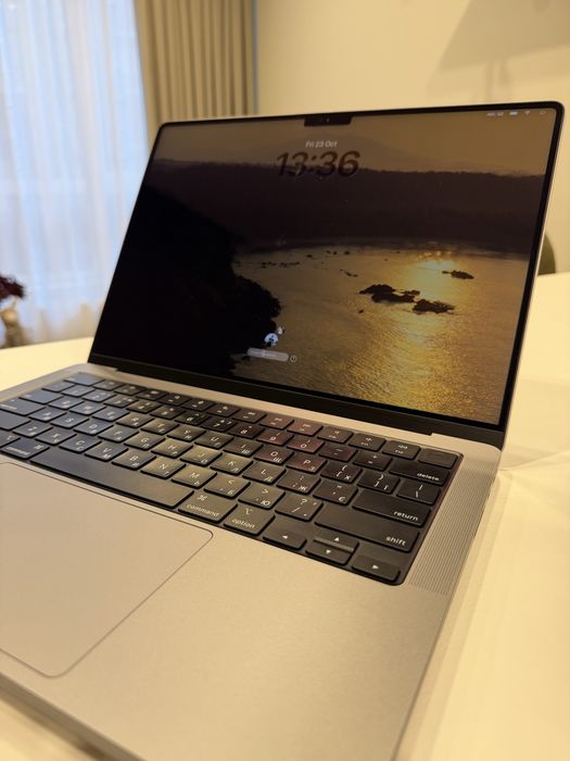 MacBook Pro 14′′ з процесором M2 Max | SSD на 1 ТБ