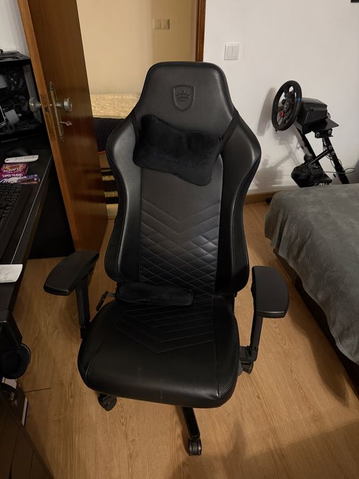 Vendo cadeira gaming