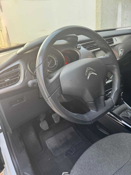 Citroene C3, 1.2 gasolina, apenas com 47.000km