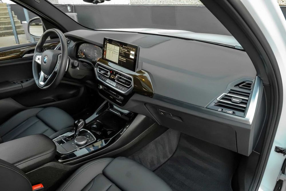 BMW X3 xDrive30i      2023