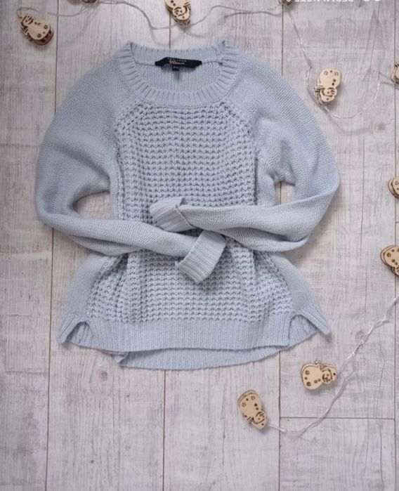 Блакитна жіноча кофтинка м