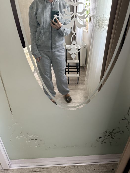 Продам спортивний костюм