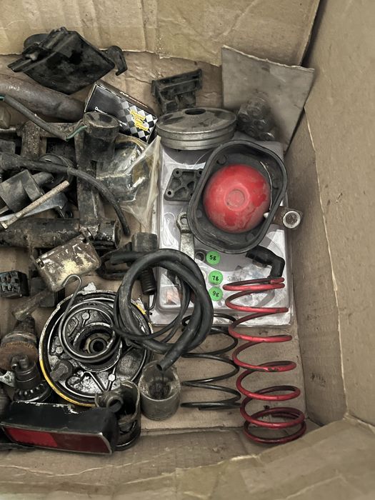 Продам пружину красную на помед дио 34