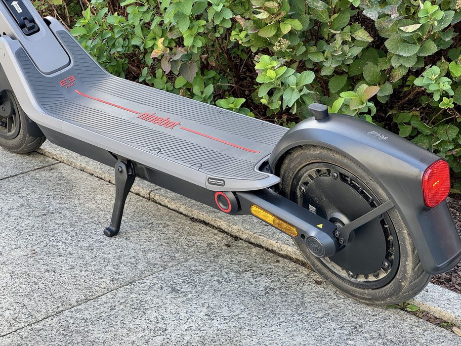 Hulajnoga Elektryczna SEGWAY ninebot E3PRO / Jak nowa / Gwarancja / Przebieg 170km