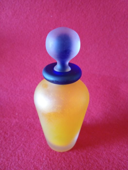 Frascos de vidro fosco. Preço: 15,00€