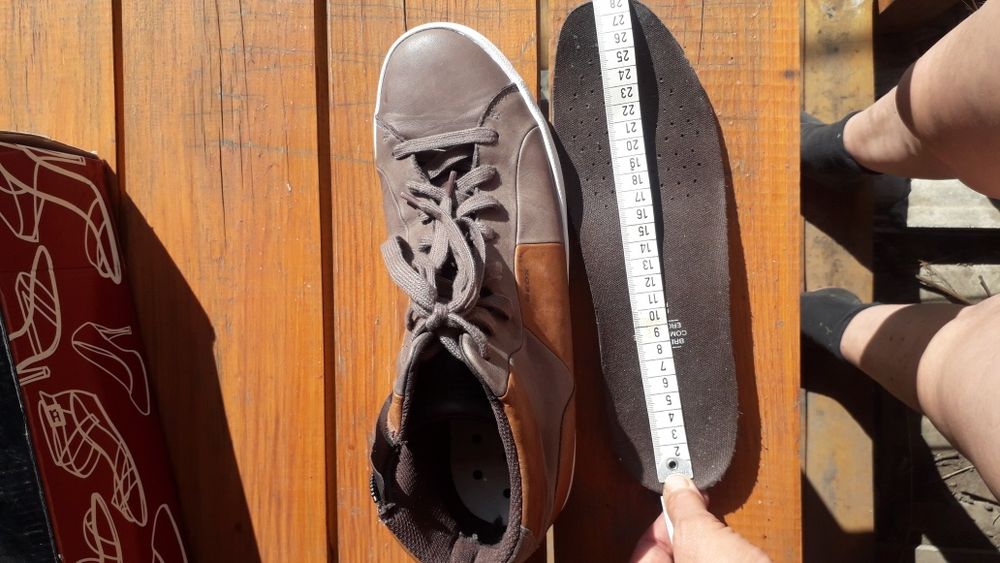 GEOX Стан нових, кросівки 42 розмір