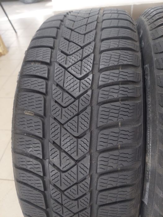 Пара зимової гуми зима зимня Pirelli R17 225 55