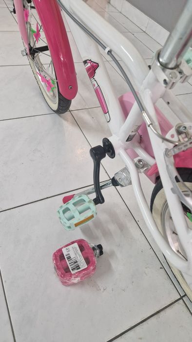 Bicicleta rosa BTwin criança roda 16