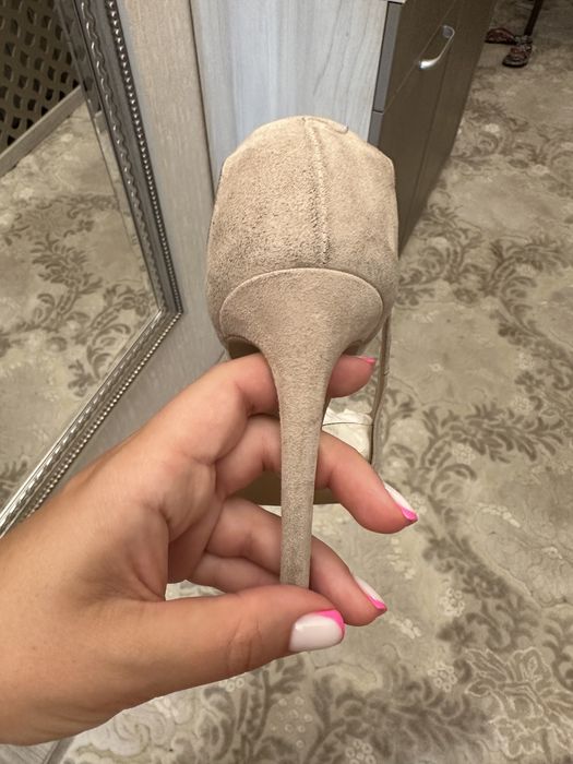 Продам туфли Giardini