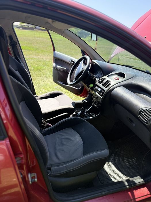 Продам PEUGEOT 206