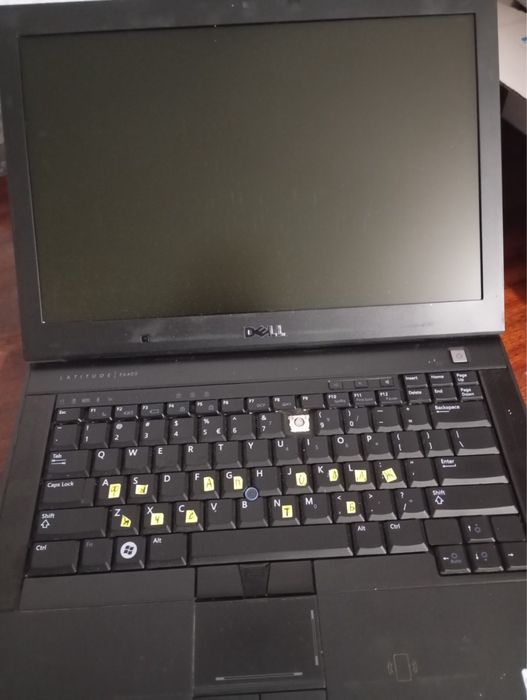 Ноутбук dell 640