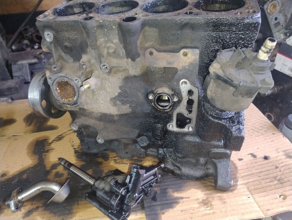 Двигун VW T4 1.9 ABL