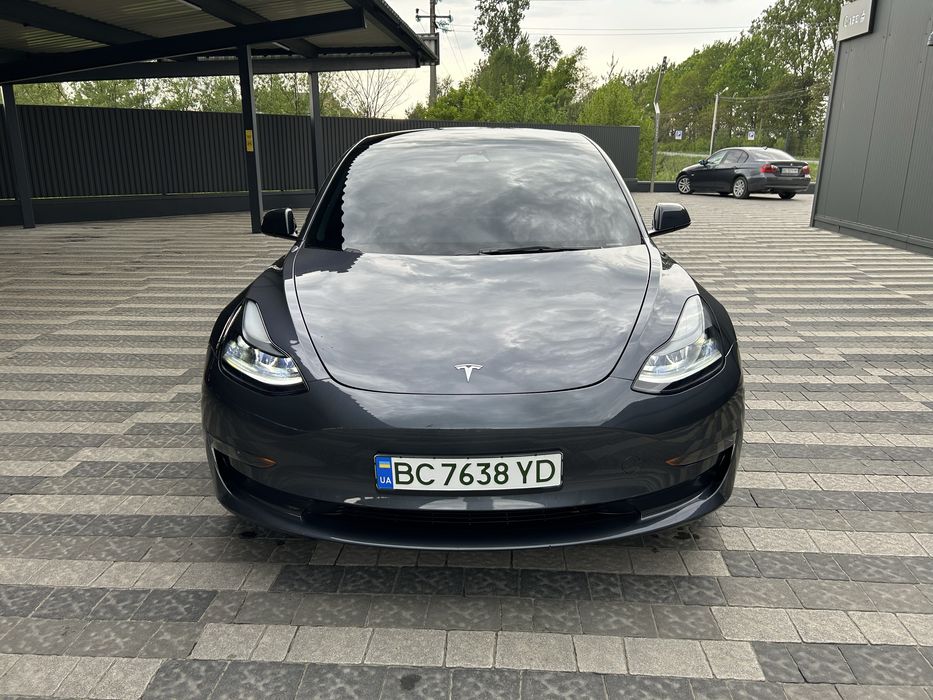 Tesla Model 3  36000км пробіг