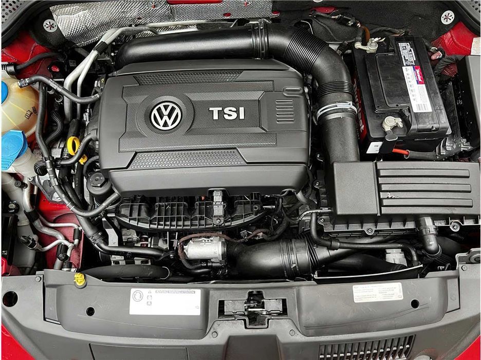 Volkswagen Beetle      2015