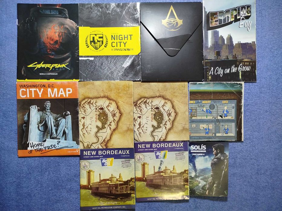 Комплект мап і постерів ігрових світів