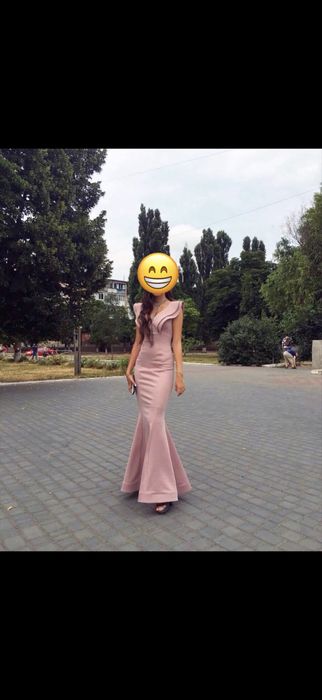 Вечірнє плаття для свята