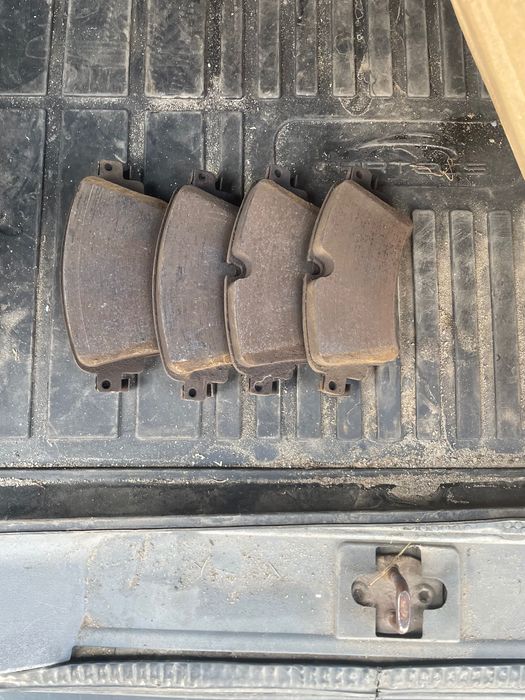 Тормозные колодки с Ауди а4