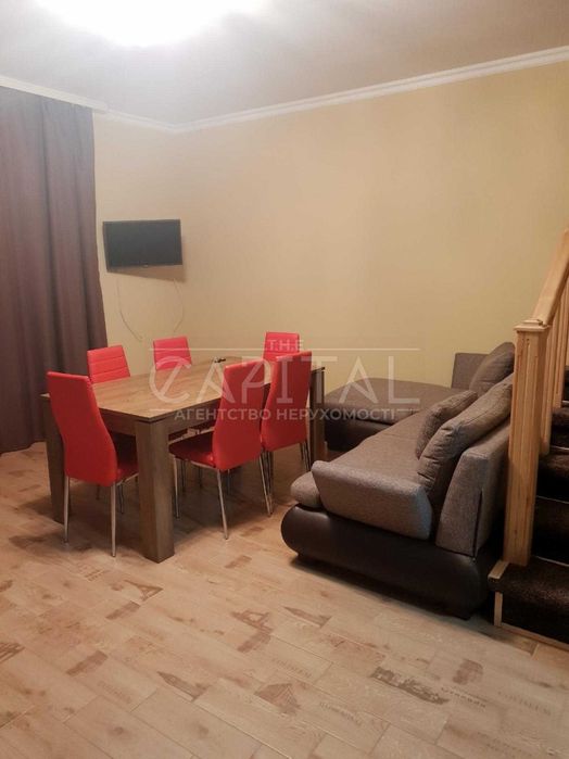 Продаж жилого комплексу, 9 таун-хаусів, усі здані, окупність 10 років