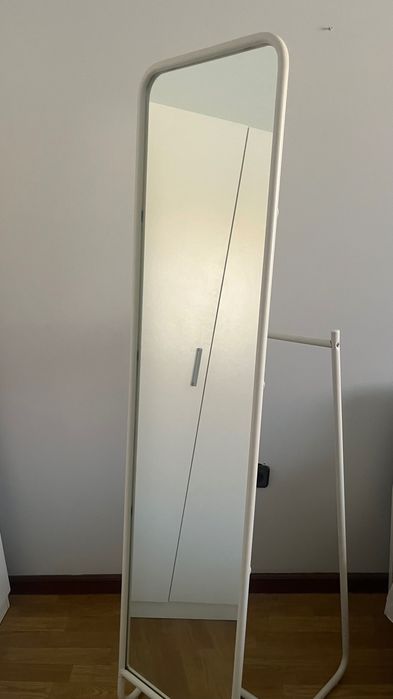 Espelho de pé branco ikea
