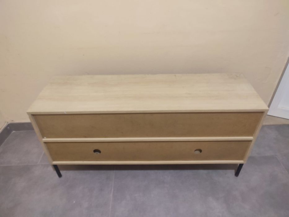 Estante para sala da JYSK