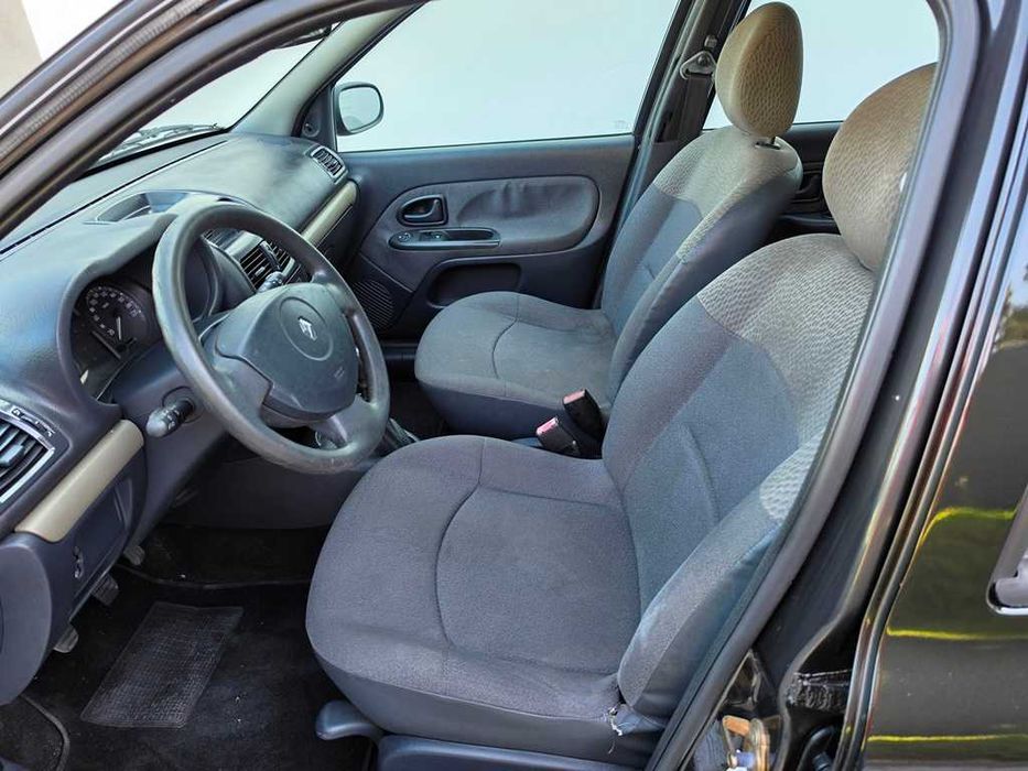 Renault Clio 1.2i 8v 60Cv 130.000Km 07/2004