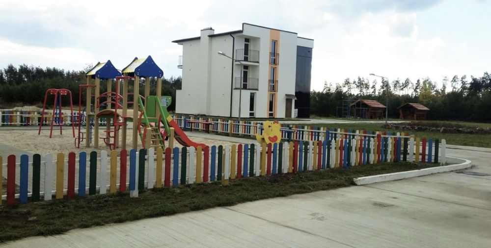Продаж земельної ділянки + квартира