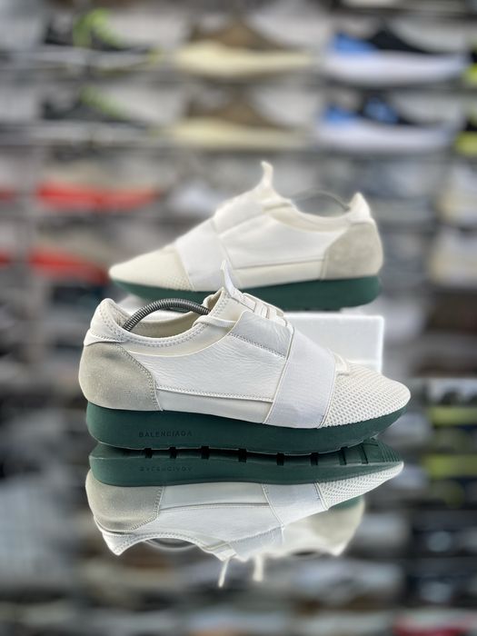 Кроссовки Balenciaga White Leather And Mesh Race Runner 40 Размер