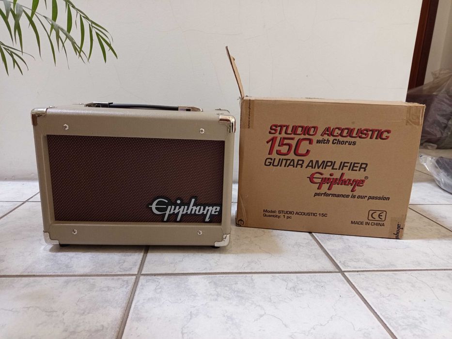 Amplificador de guitarra acústica Epiphone Studio Acoustic 15C