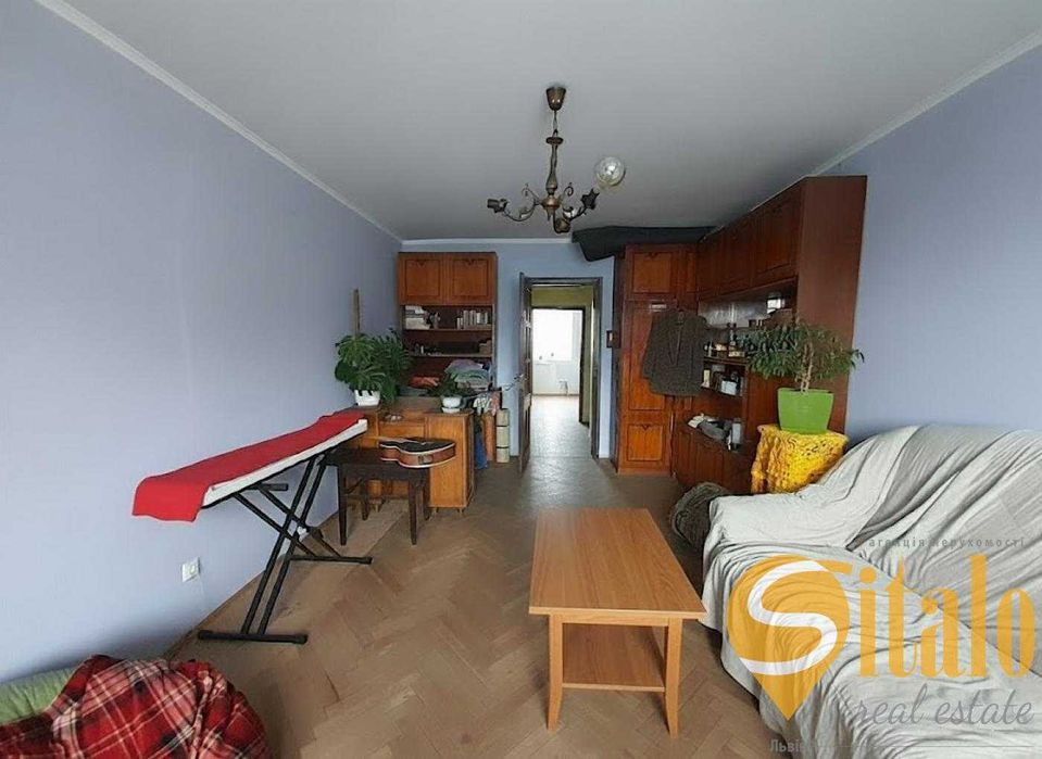 Продаж 2 кімнатної квартири в цегляному будинку, вулиця Панаса Мирного