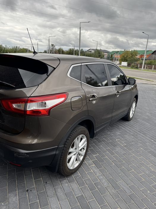 Nissan qashqai.