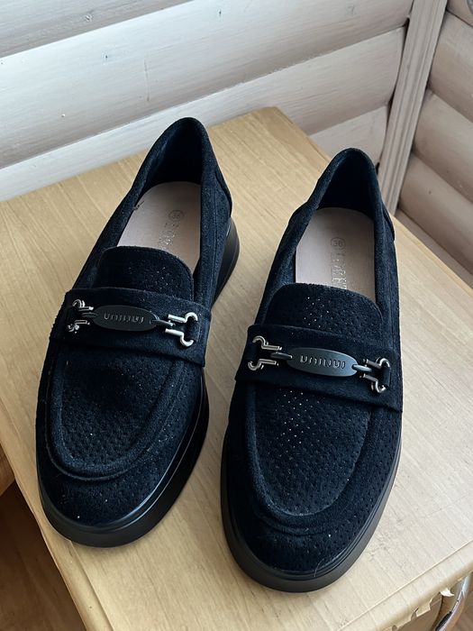 Продаються Лофери