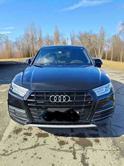Продам Audi Q5 (2019)