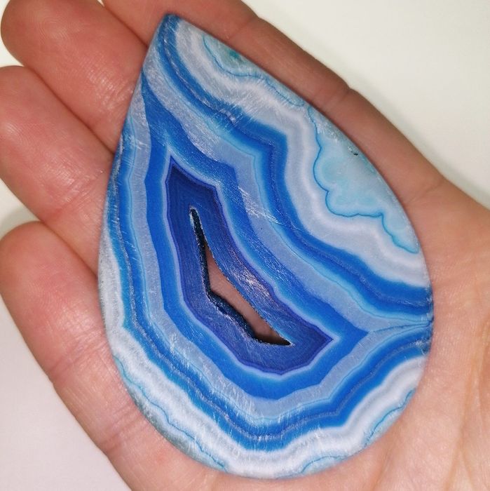 agat kamień ozdobny – kaboszon na wisiorek