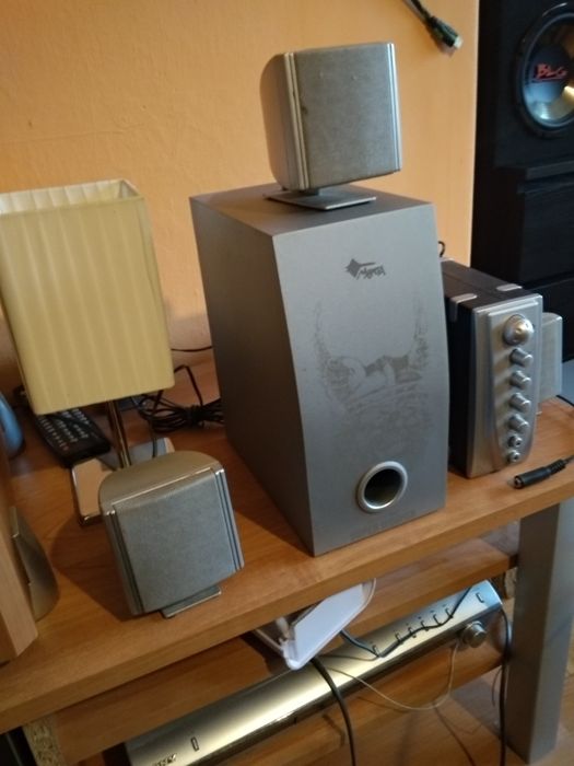 wieża ,radio, kolumny,czytaj opis