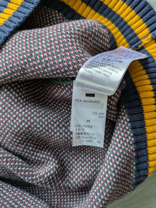 Sweter męski "Levi's", rozmiar M, nowe. Polecam. Pozdrawiam.