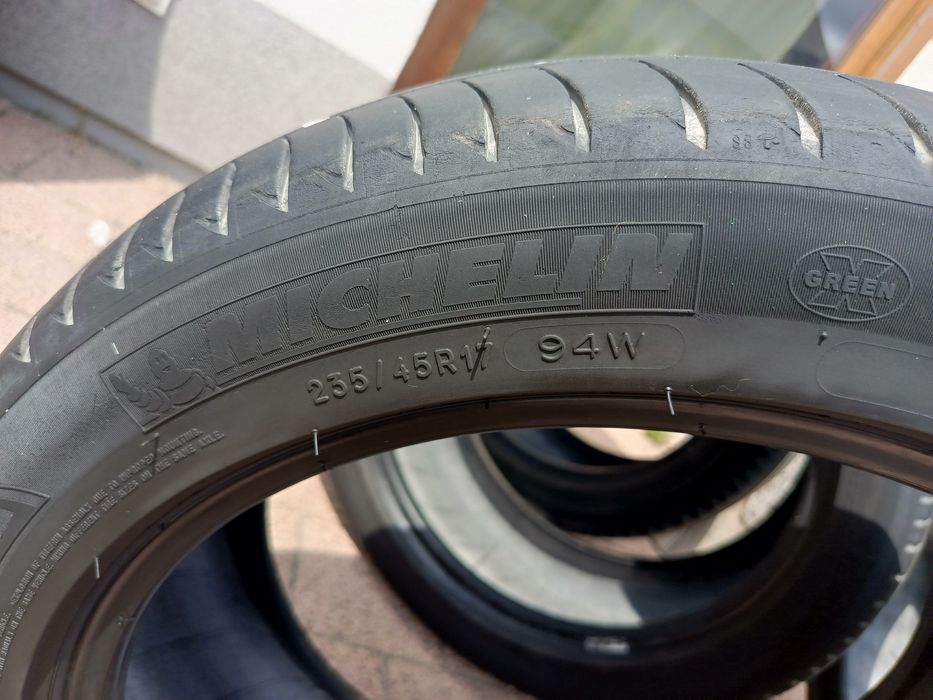 Opony Michelin primacy 3 235 45