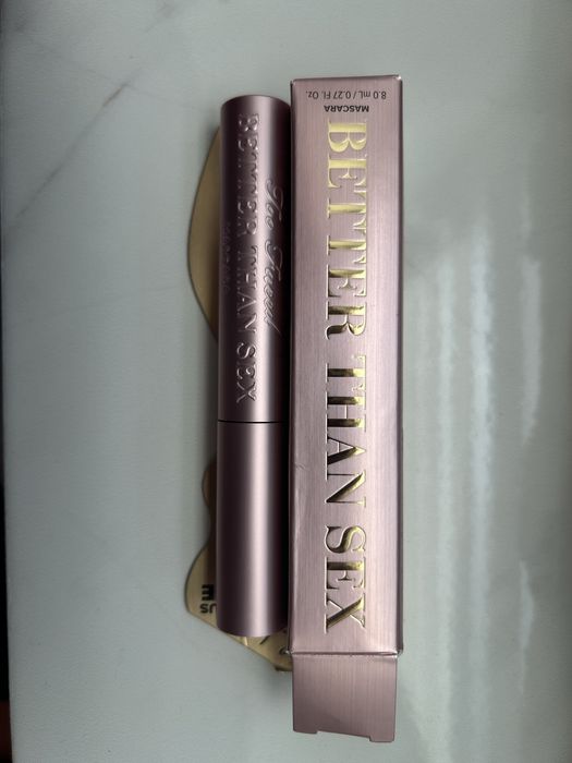 Туш від “Too faced”