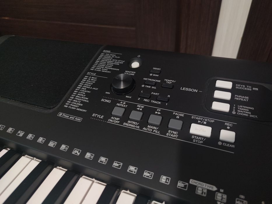 Keyboard Yamaha, stan bardzo dobry