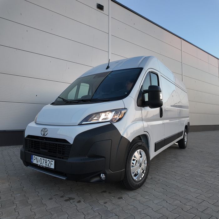 Wynajem busa Ducato Fiat  dostawczy nowy L3H2